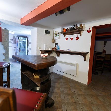 Apartman Royal Slavonski Brod Ngoại thất bức ảnh