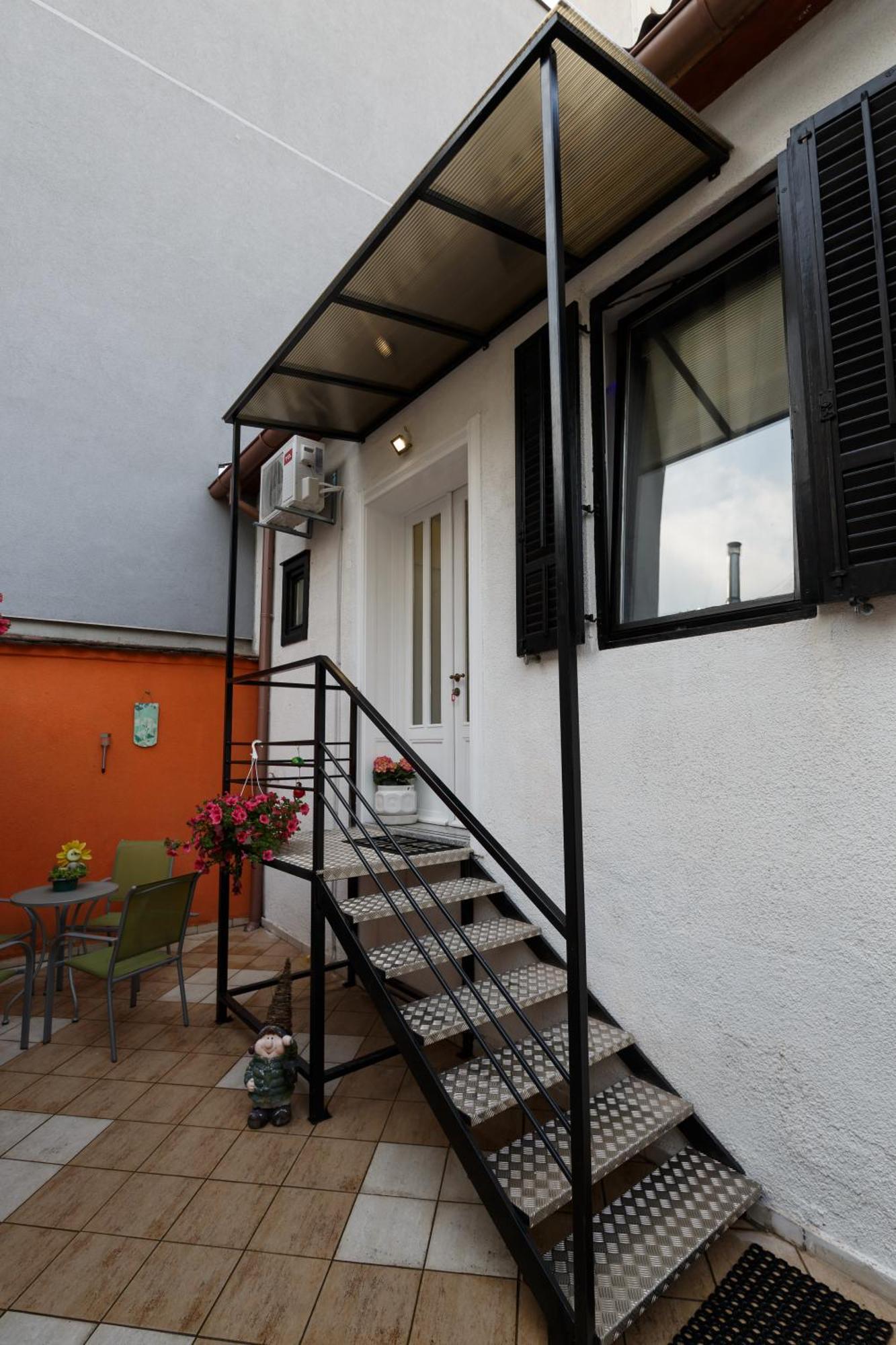 Apartman Royal Slavonski Brod Ngoại thất bức ảnh