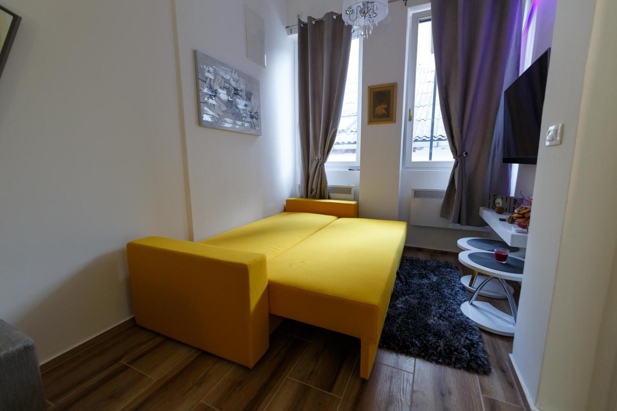 Apartman Royal Slavonski Brod Ngoại thất bức ảnh